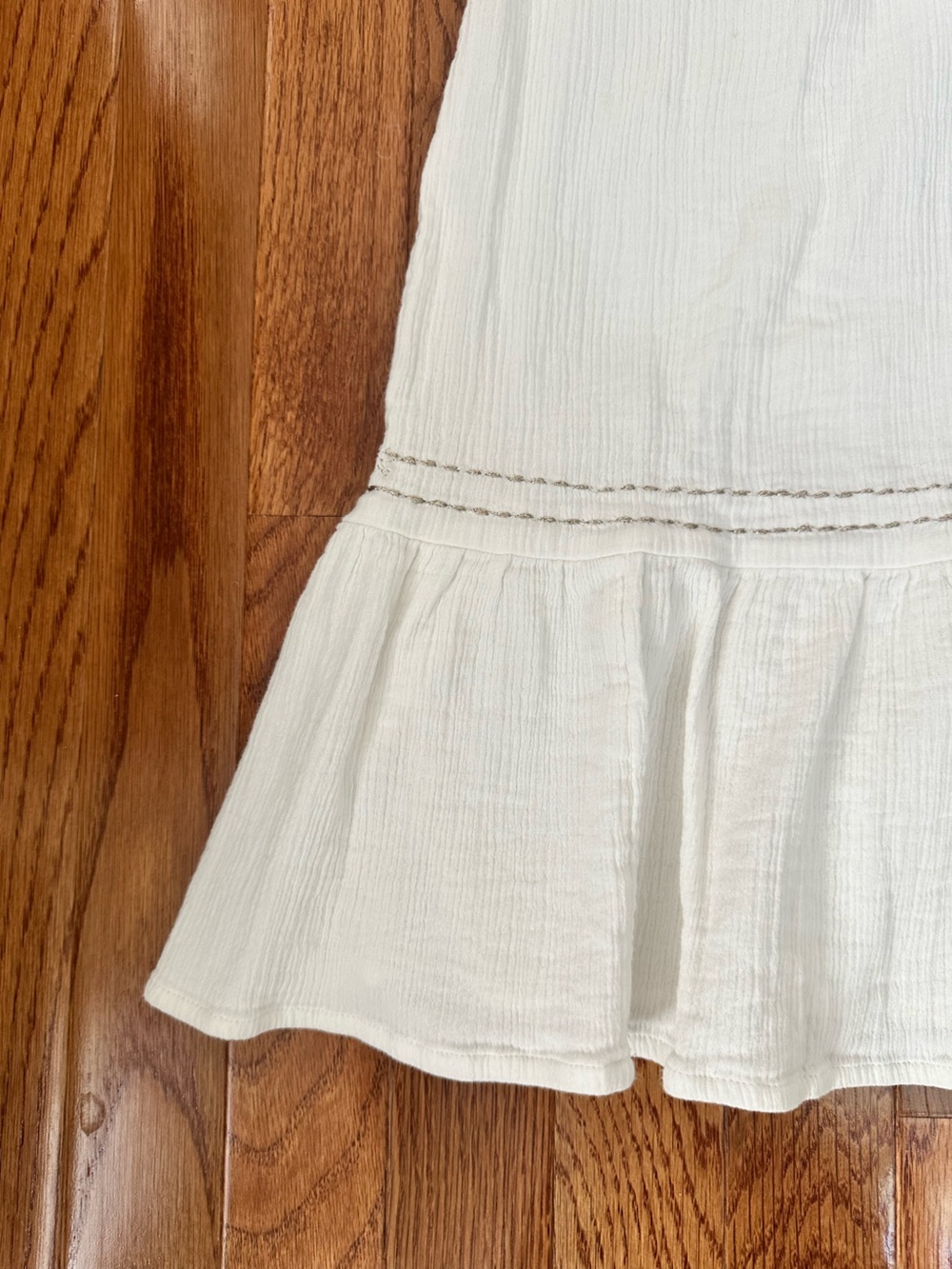 Vineyard Vines Off-White Textured V-Neck Dress - Picture 2 of 4